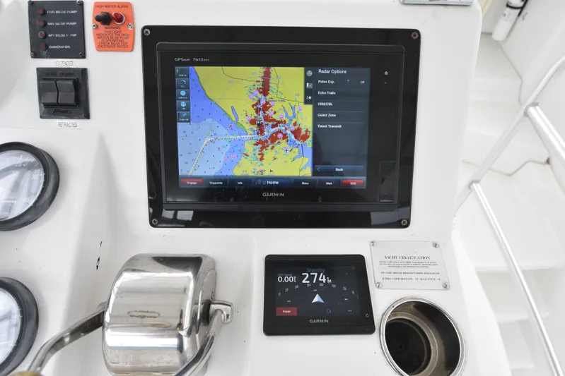 Lunes Yacht Photos Pics 