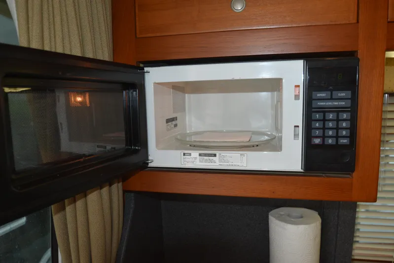 Lunes Yacht Photos Pics 