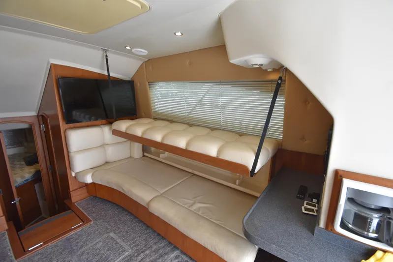 Lunes Yacht Photos Pics 