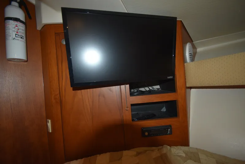 Lunes Yacht Photos Pics 