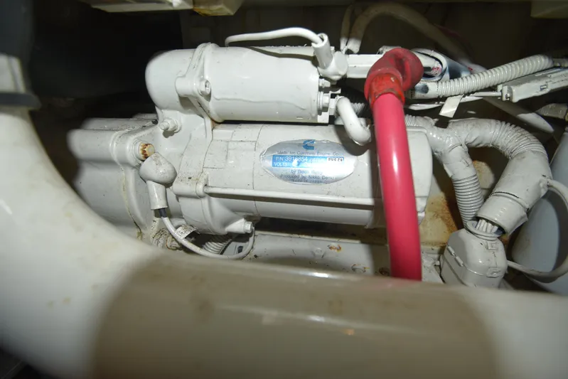 Lunes Yacht Photos Pics 