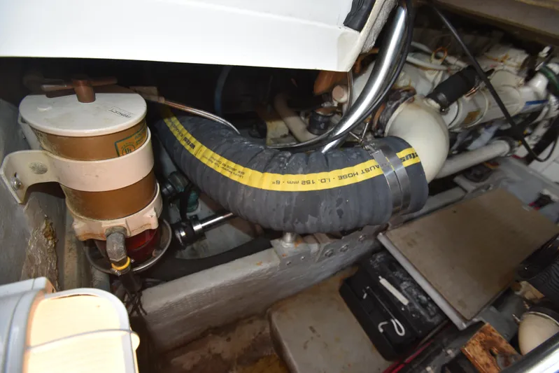 Lunes Yacht Photos Pics 