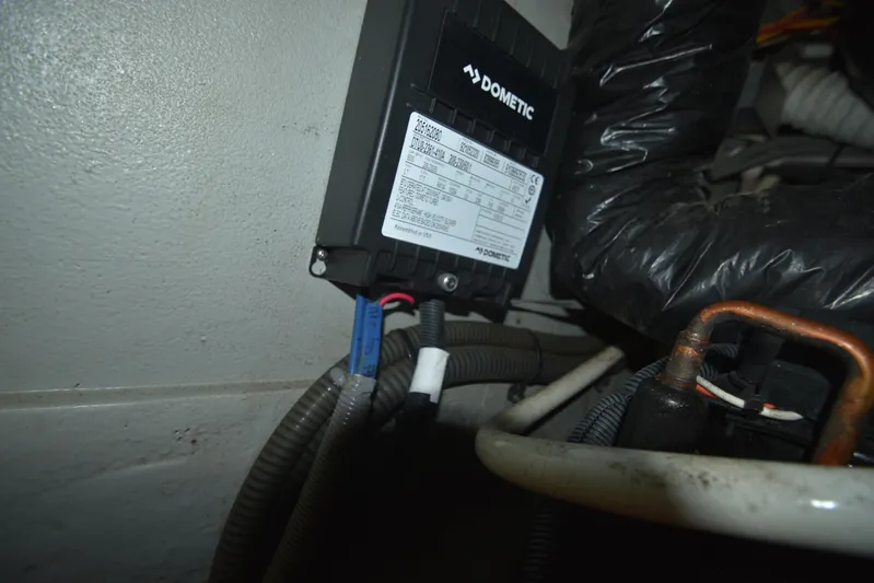 Lunes Yacht Photos Pics 