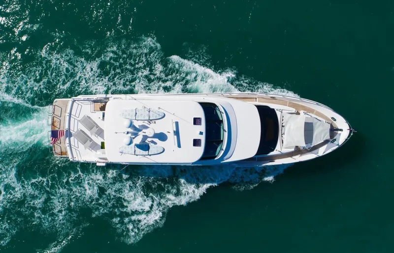 Valiant Yacht Photos Pics 2022 Horizon E81 - Image 4