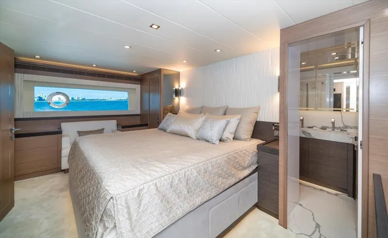 Valiant Yacht Photos Pics 2022 Horizon E81 - Image 36