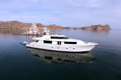 2003 Westport Cockpit Motoryacht