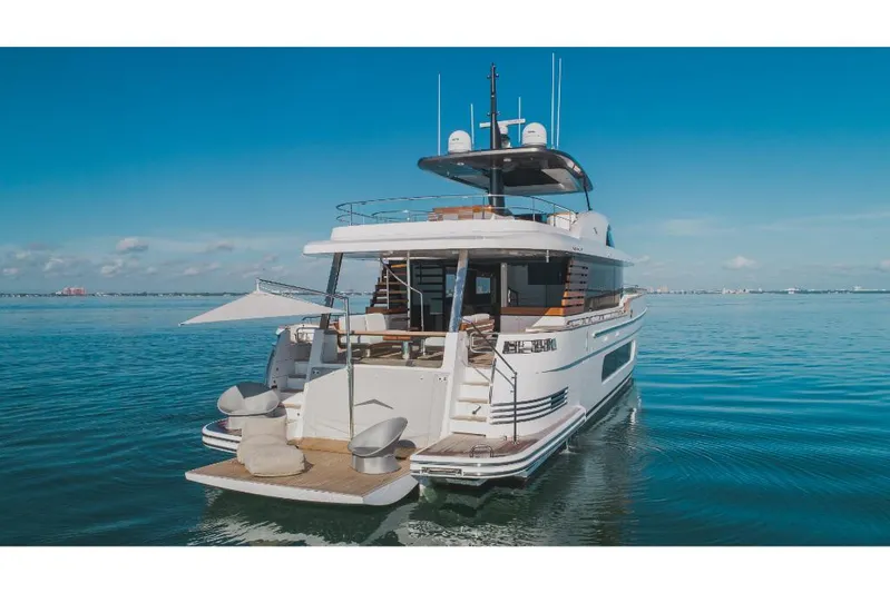  Yacht Photos Pics 2023-Azimut-Magellano-25-Metri-MarineMax