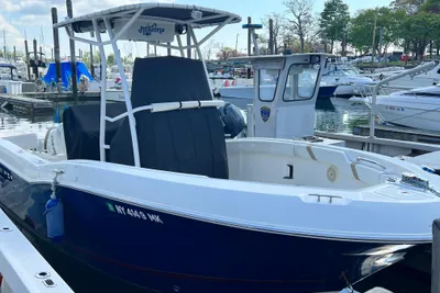 Striper 220 Center Console