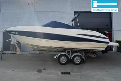 2004 Maxum 2400SC