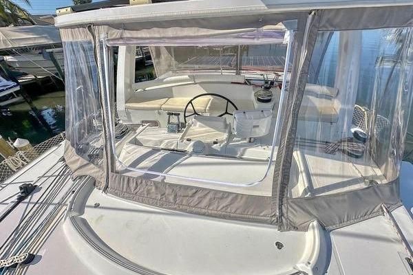 2006 Lagoon 44 