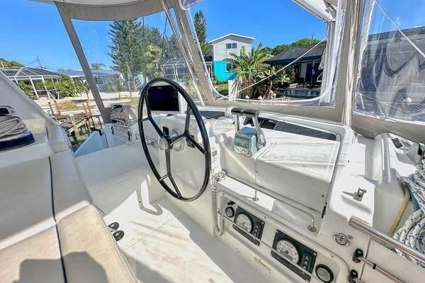 2006 Lagoon 44 