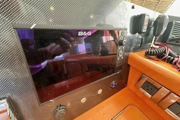 Brizo Yacht Photos Pics B&G navigation system on 2006 Lagoon 440 yacht dashboard.