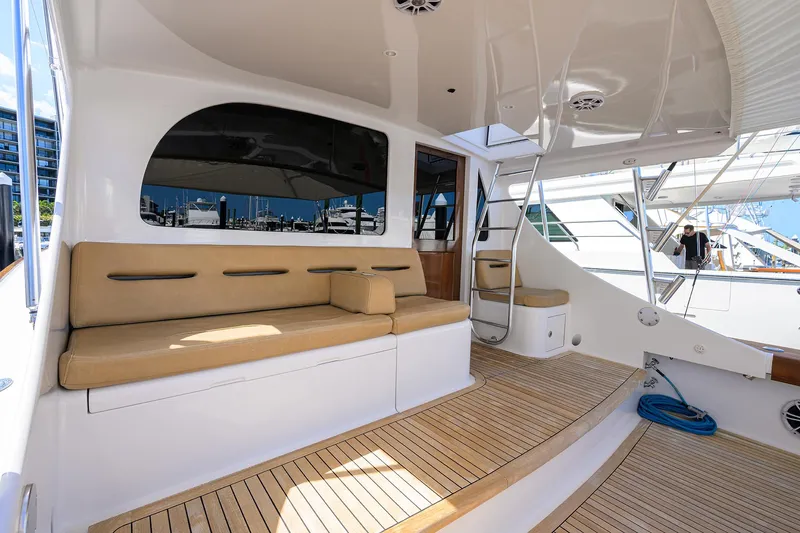  Yacht Photos Pics Luxurious 2006 Blackwell Custom Carolina yacht with spacious seating and elegant teak flooring.