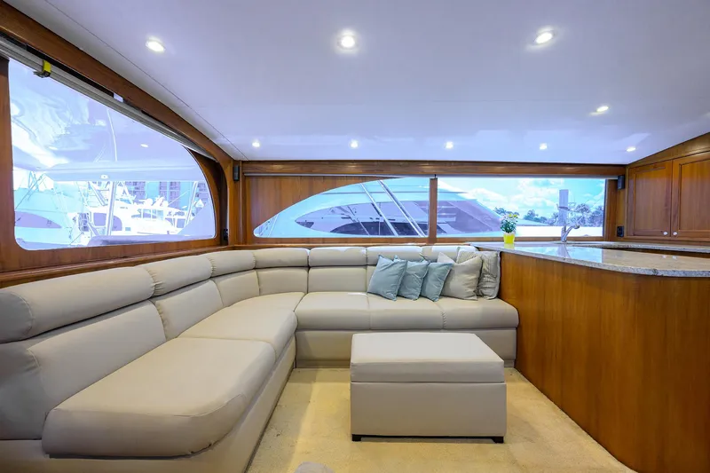  Yacht Photos Pics Luxurious 2006 Blackwell Custom Carolina yacht interior with plush seating and elegant wood finishes.