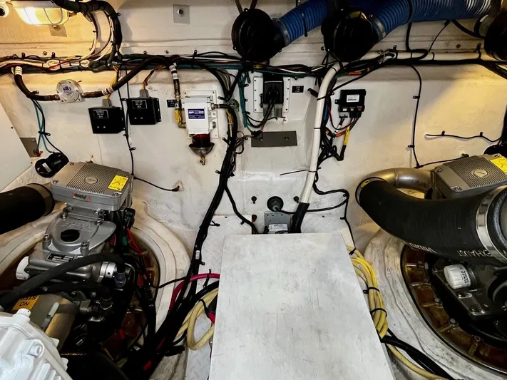 " Cuz I Can " Yacht Photos Pics 