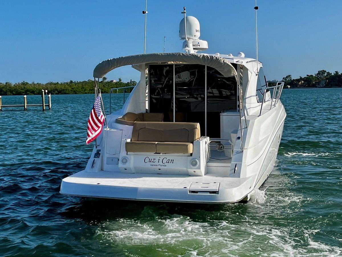 2015 Cruisers Yachts 42 
