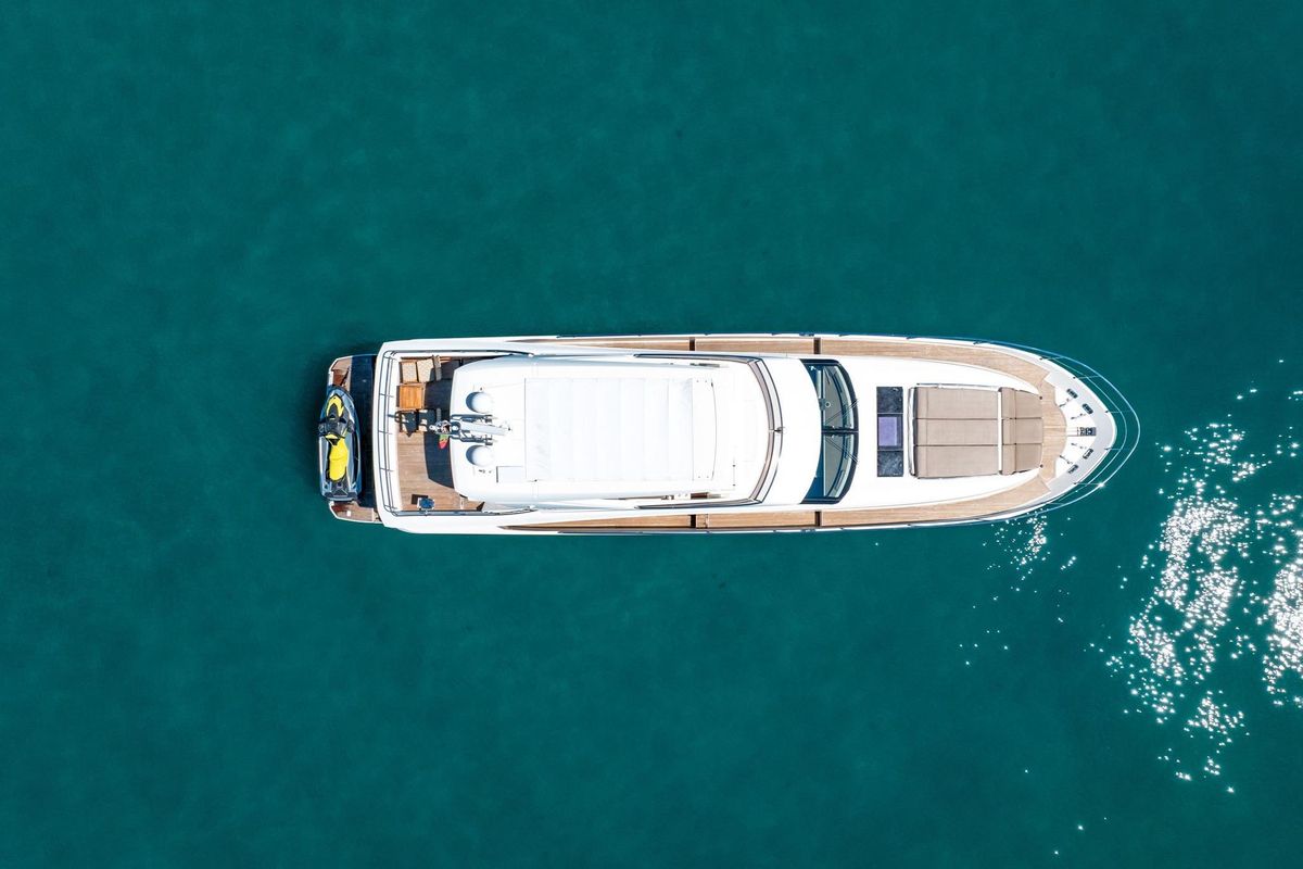 2015 Prestige 75 