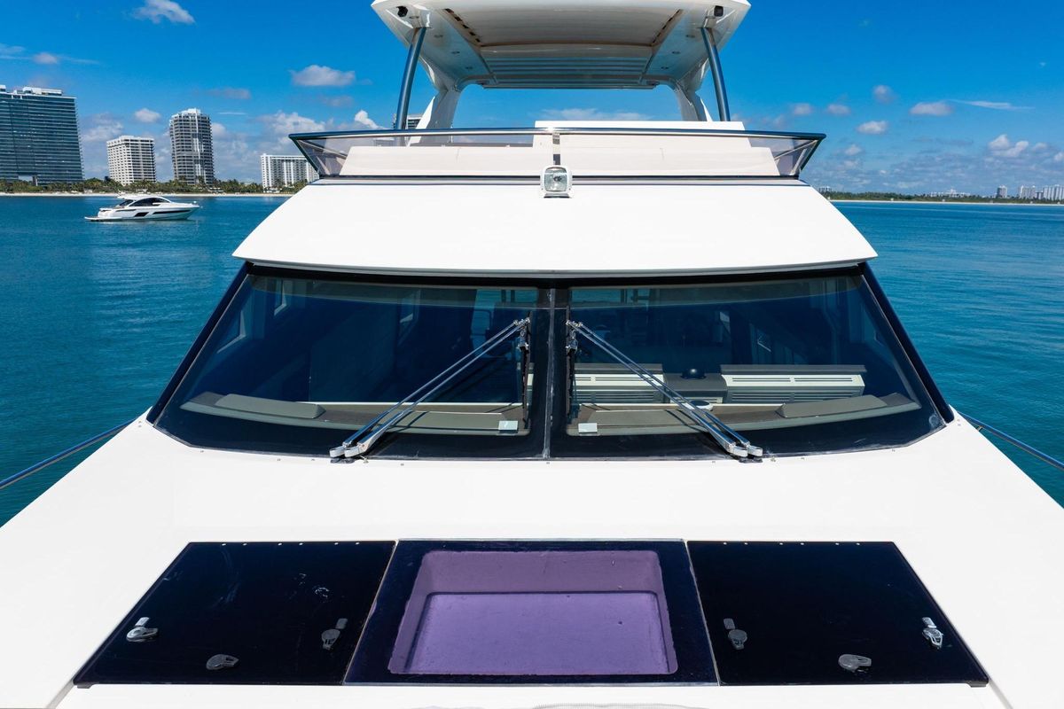 2015 Prestige 75 