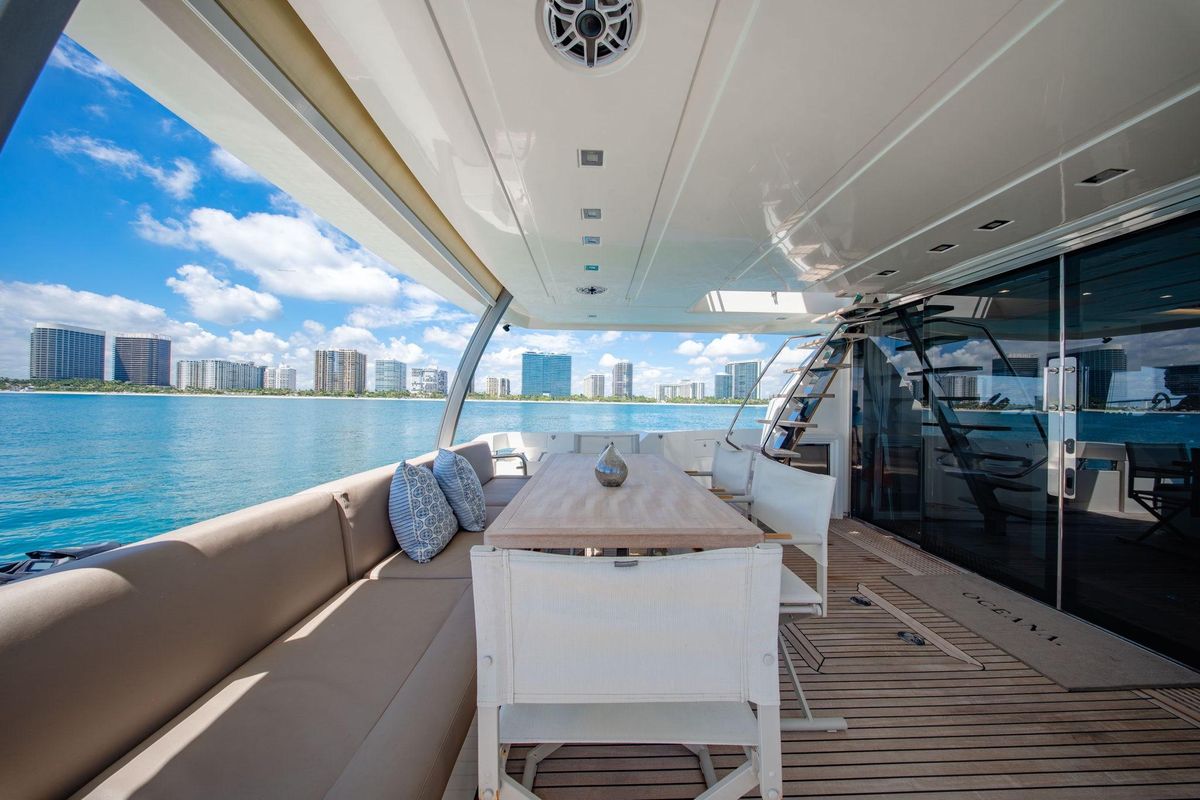2015 Prestige 75 