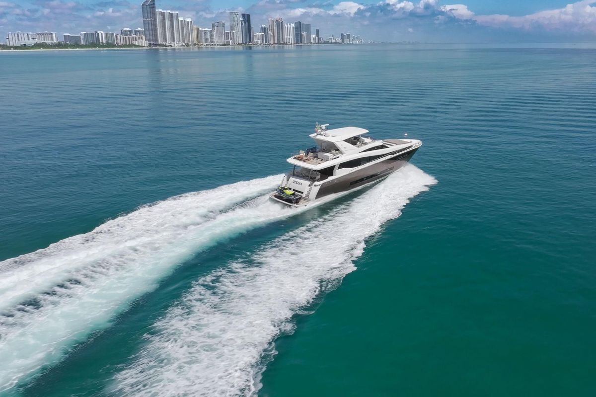 2015 Prestige 75 