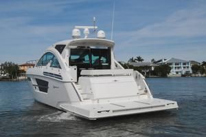 2017 Cruisers Yachts 54 Cantius