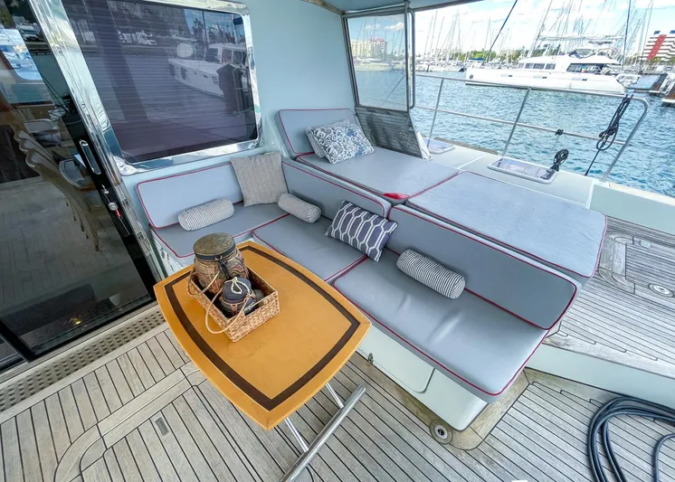  Yacht Photos Pics Sunreef 60R