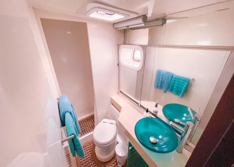  Yacht Photos Pics Sunreef 60R