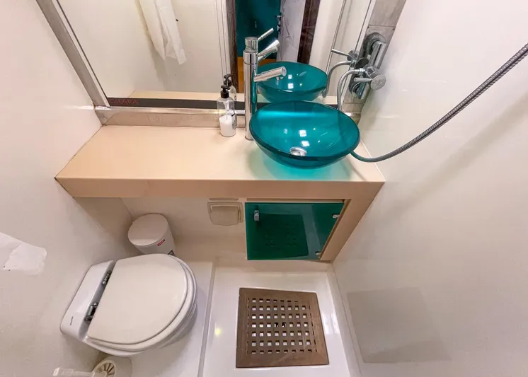  Yacht Photos Pics Sunreef 60R