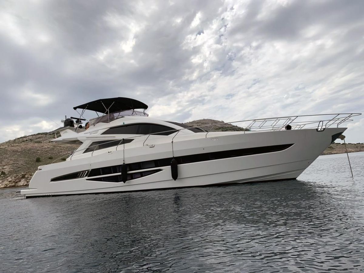 2010 Galeon 72 