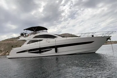 Galeon 700 Raptor SkyDeck