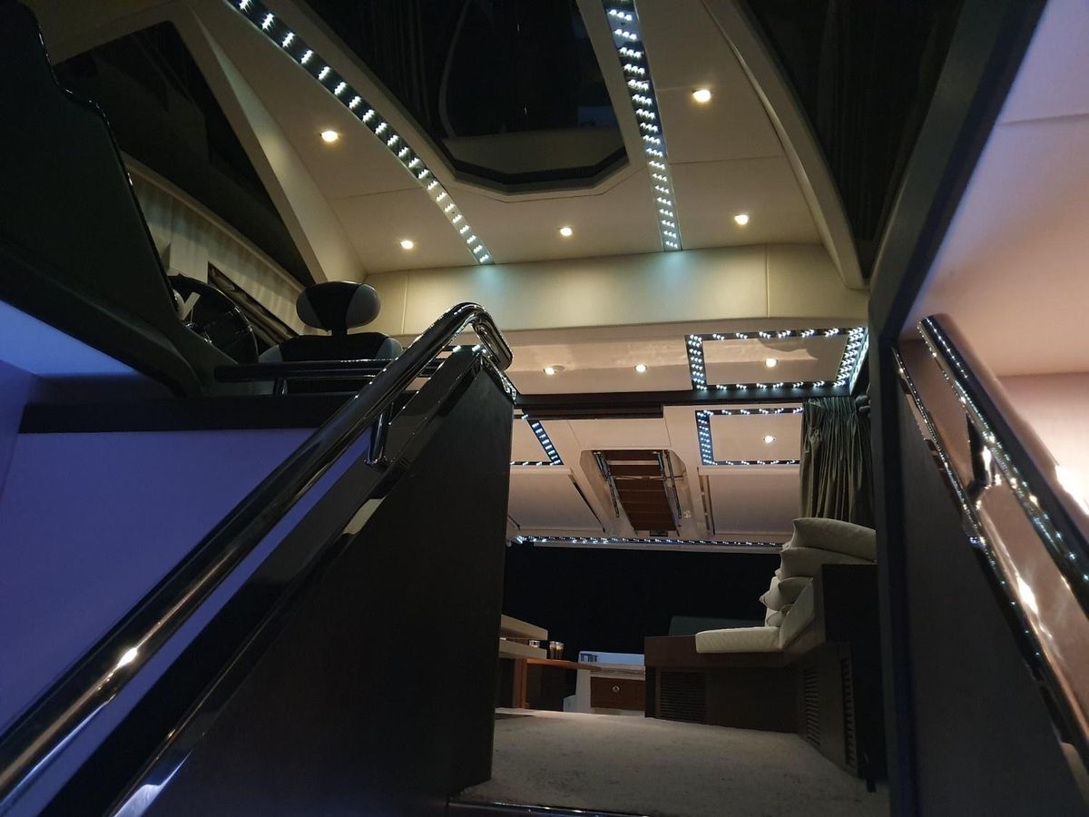 2010 Galeon 72 