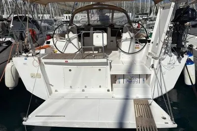 2017 Dufour 460