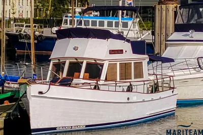 Grand Banks 32