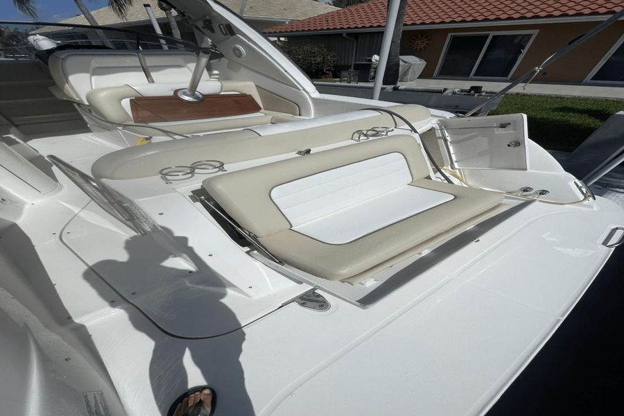 2012 Sea Ray 350 Sundancer