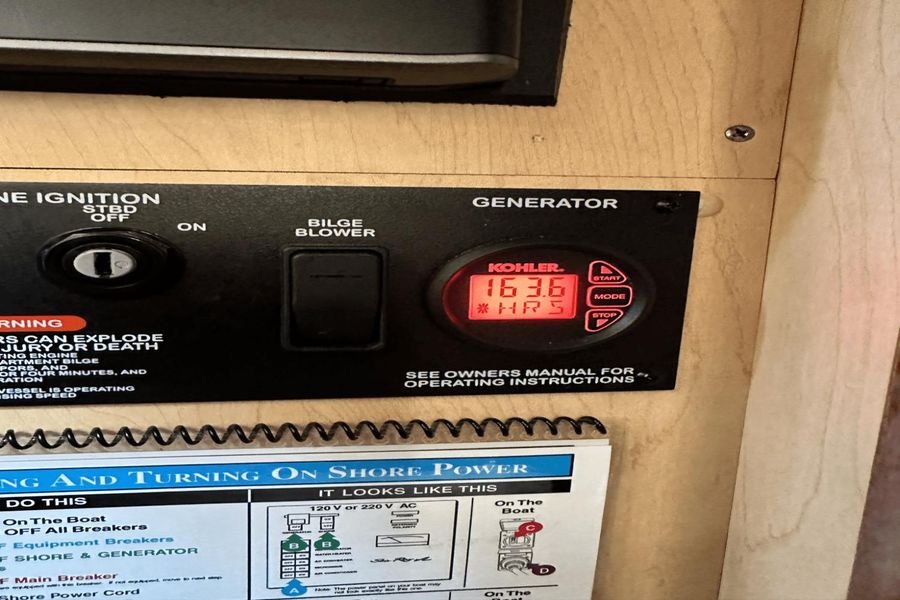 2012 Sea Ray 350 Sundancer