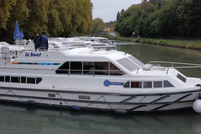 1996 Le Boat Crusader