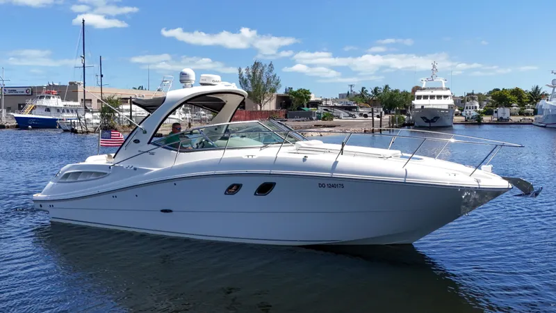 Sophia Yacht Photos Pics 