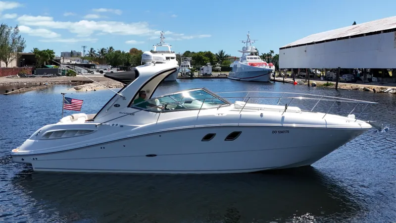 Sophia Yacht Photos Pics 