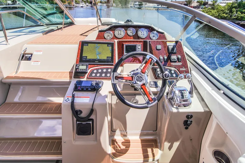 Sophia Yacht Photos Pics 