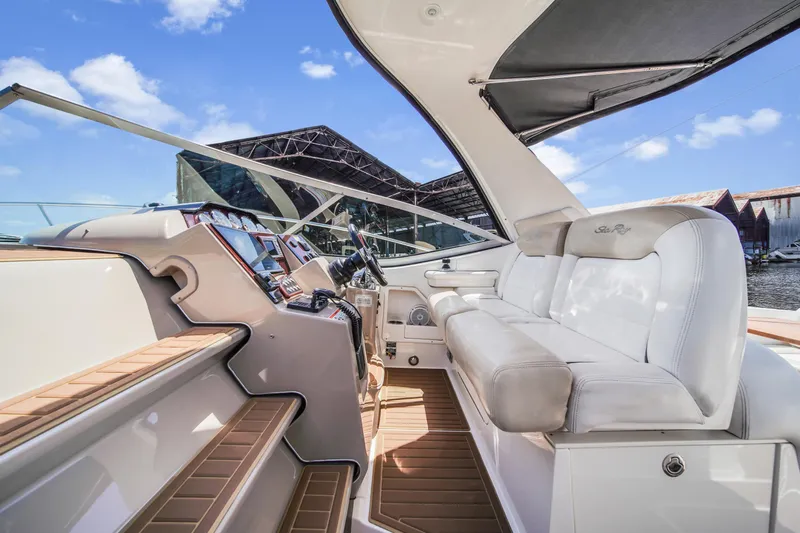 Sophia Yacht Photos Pics 