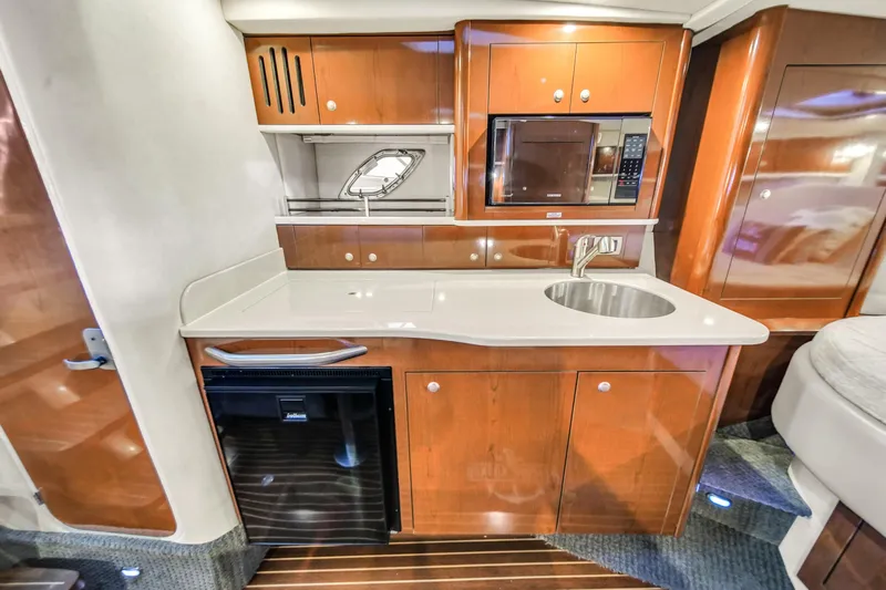 Sophia Yacht Photos Pics 