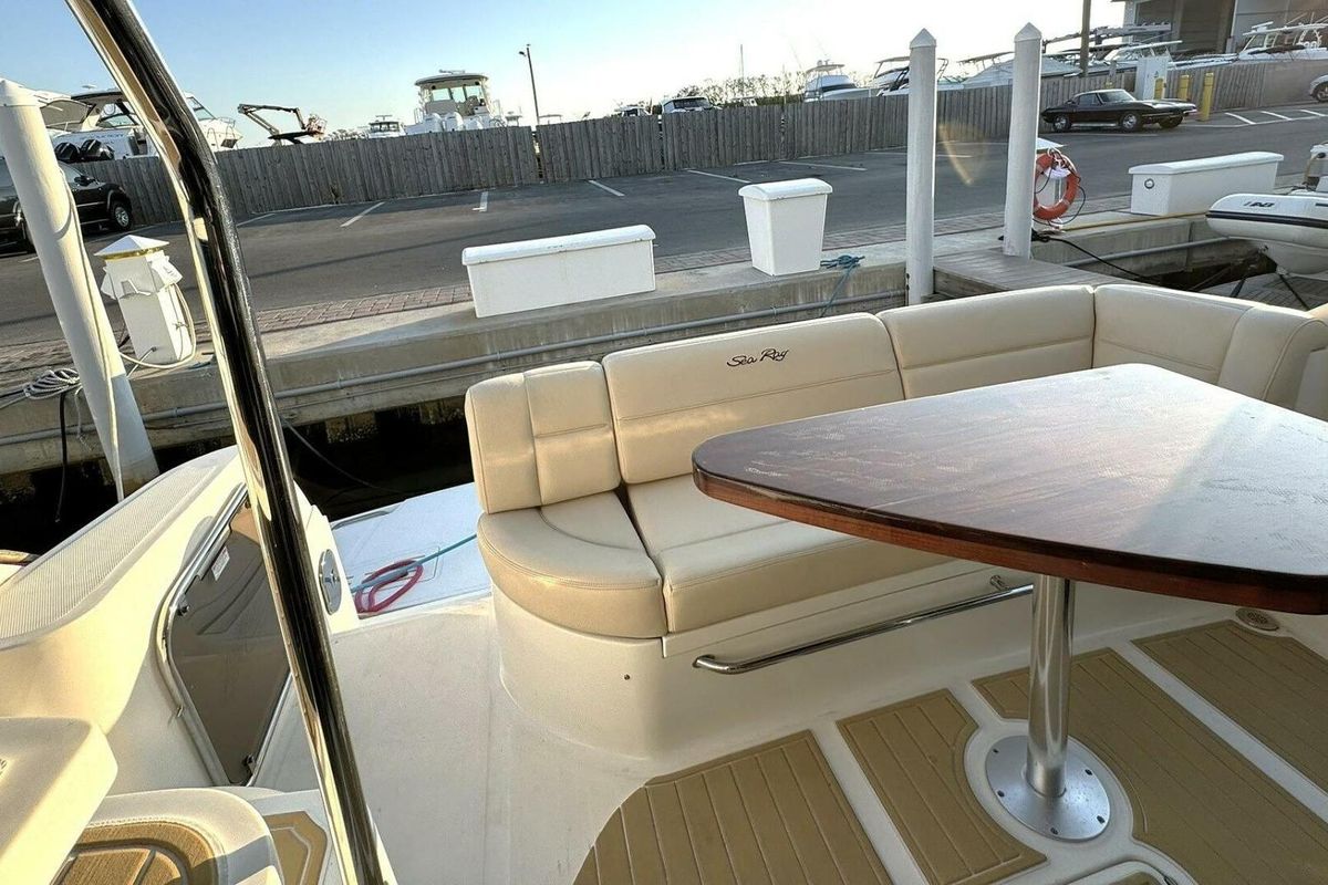 2016 Sea Ray 51 