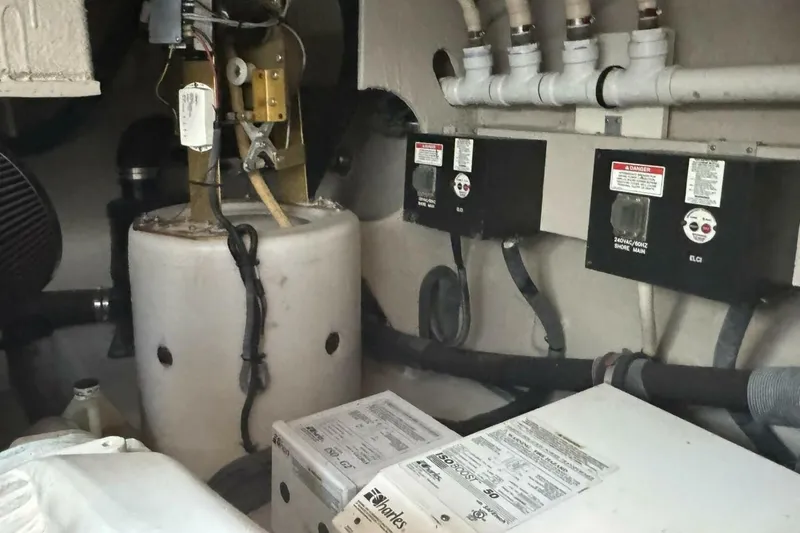 Bateau D’amis Yacht Photos Pics 2016 Sea Ray 510 Fly 'Bateau d’Amis' - Glendinning