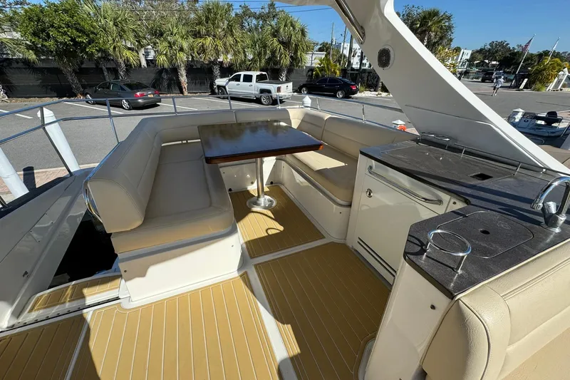 Bateau D&rsquo;amis Yacht Photos Pics 2016 Sea Ray 510 Fly 'Bateau d&rsquo;Amis' - Flybridge