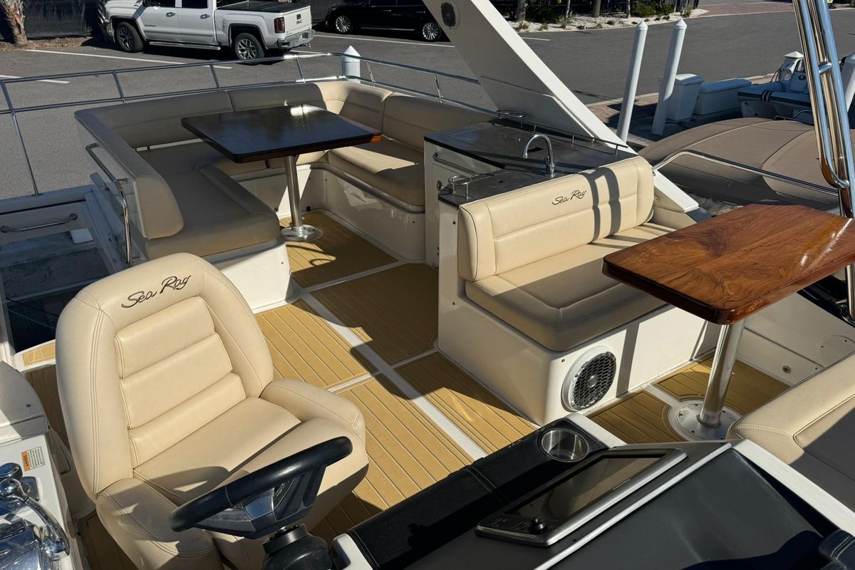 2016 Sea Ray 51 