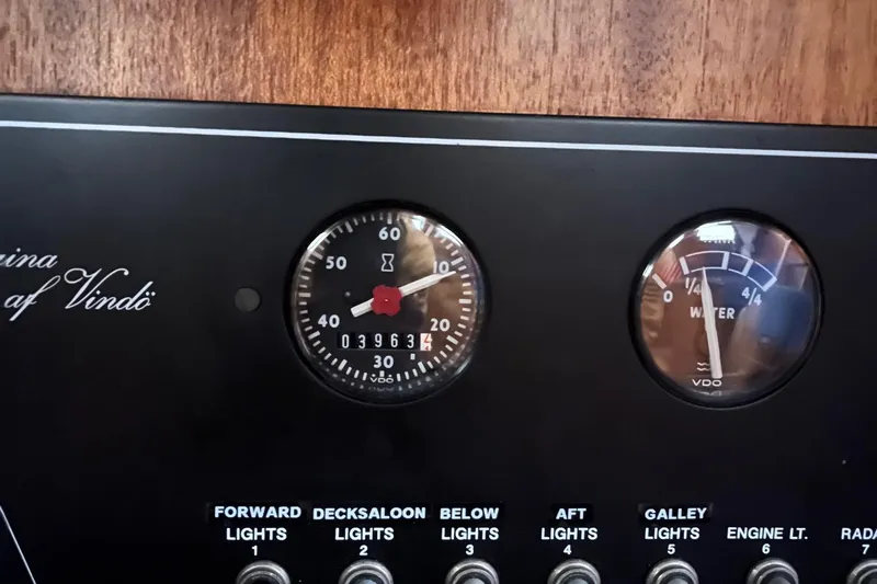 Lizette Yacht Photos Pics 