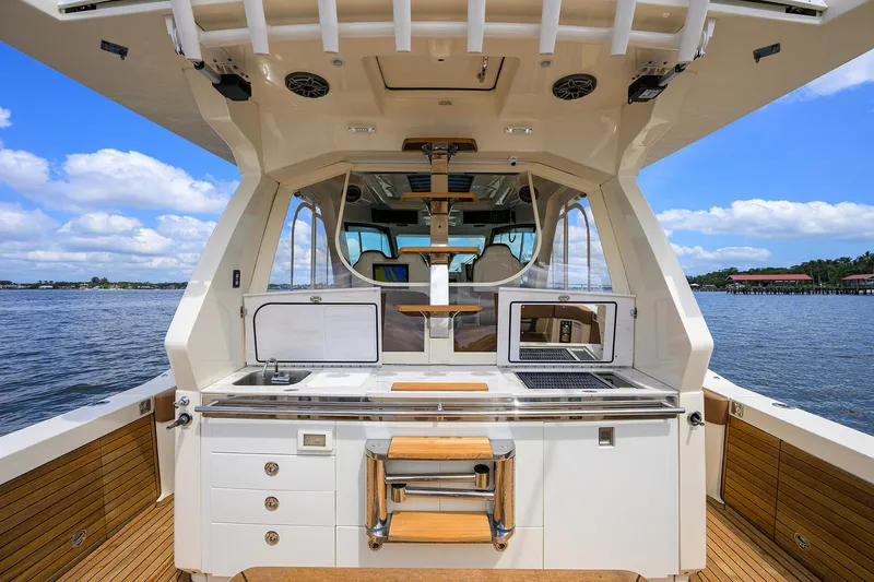 53 Scout Yacht Photos Pics 2021 Scout 530 LXF luxury yacht interior with modern amenities and ocean view.