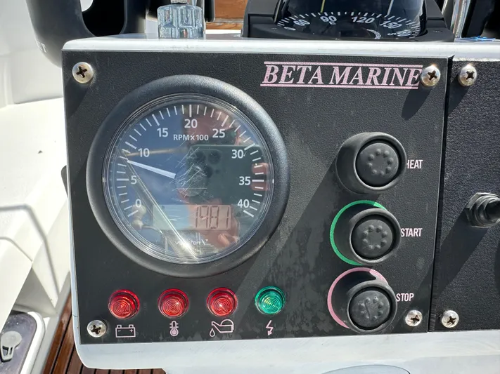 Lamms End Yacht Photos Pics 