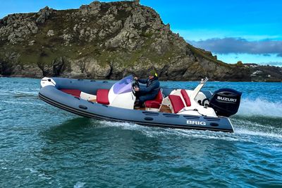 2017 Brig E580