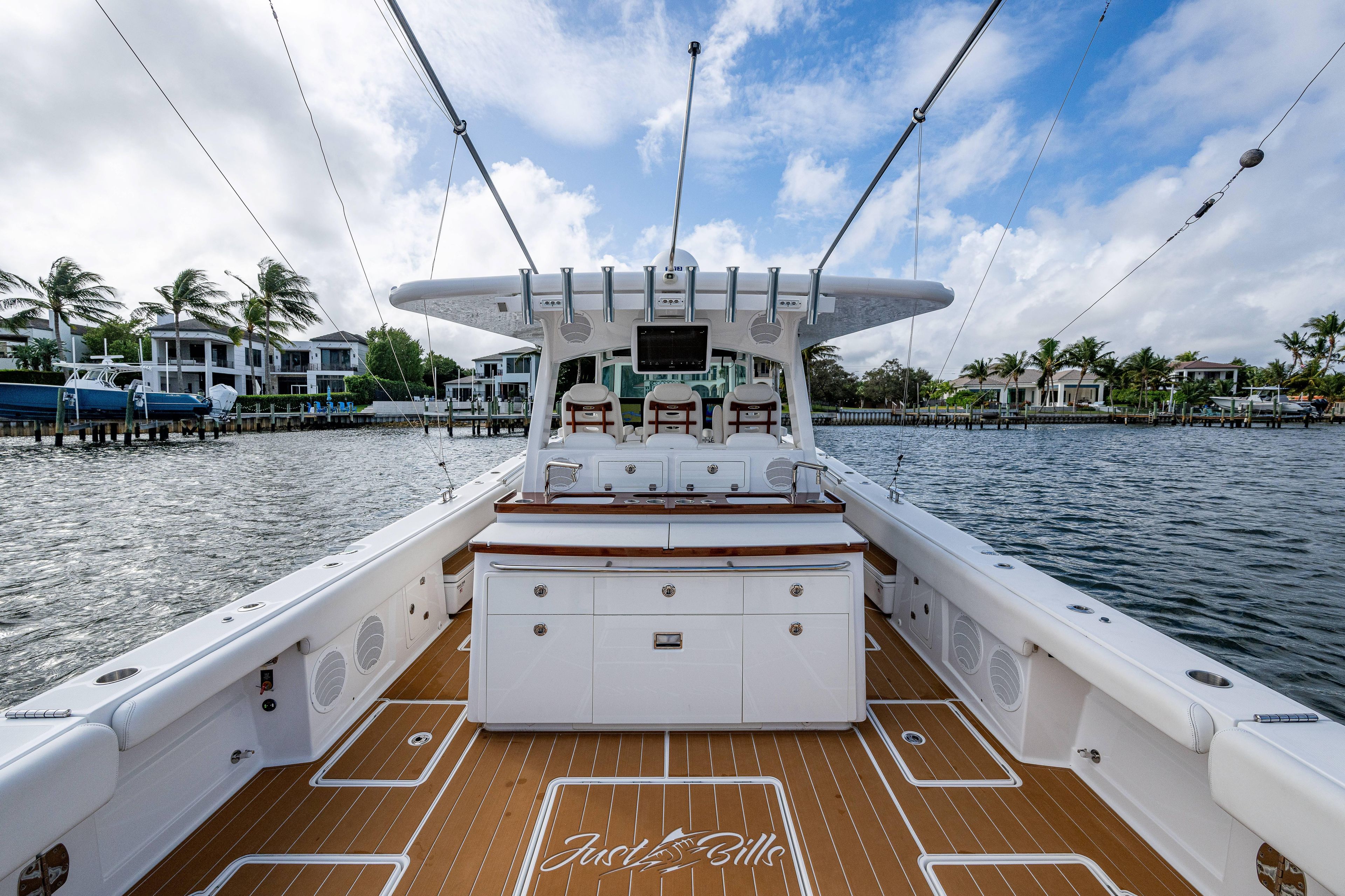 Yacht